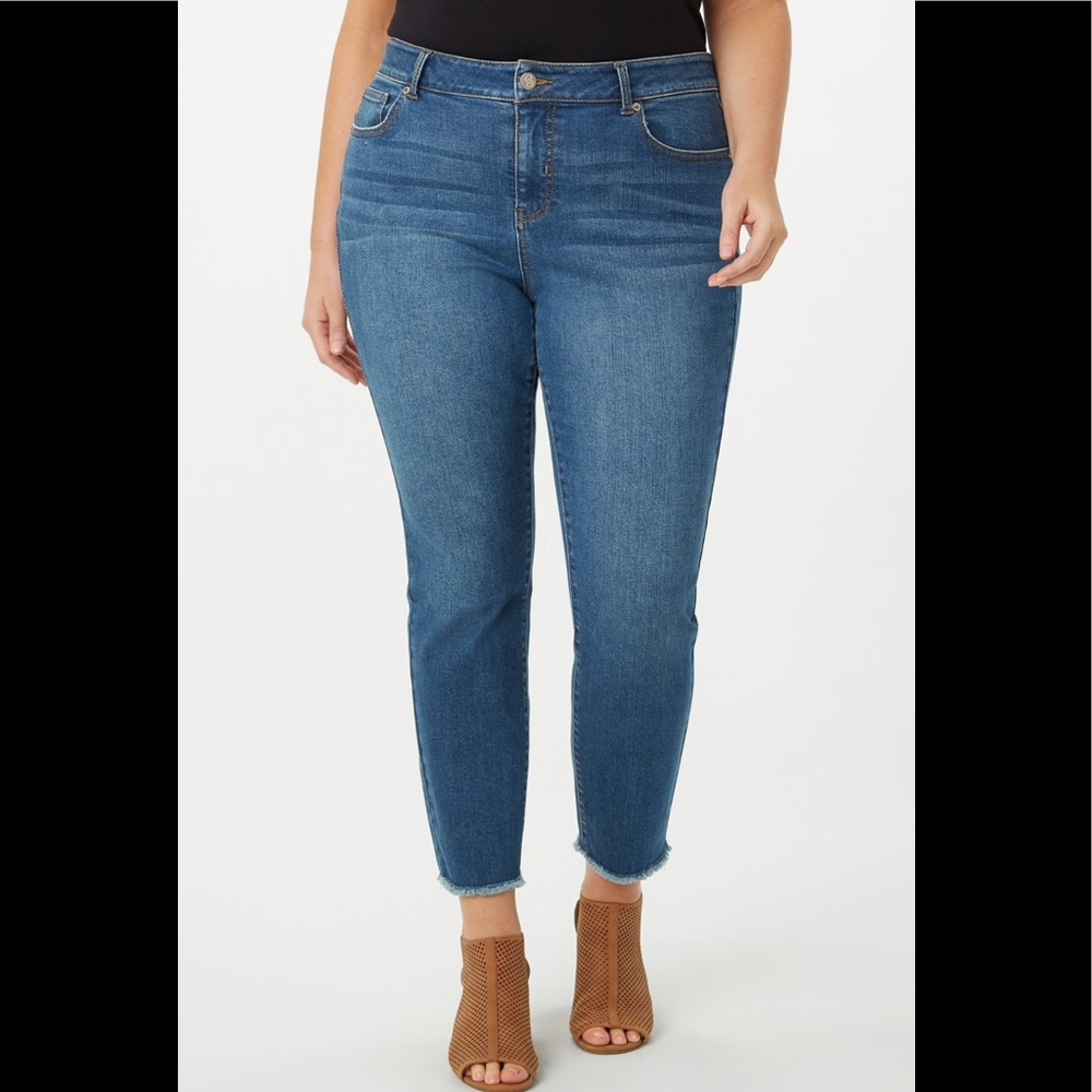 Dressbarn Jeans.  22